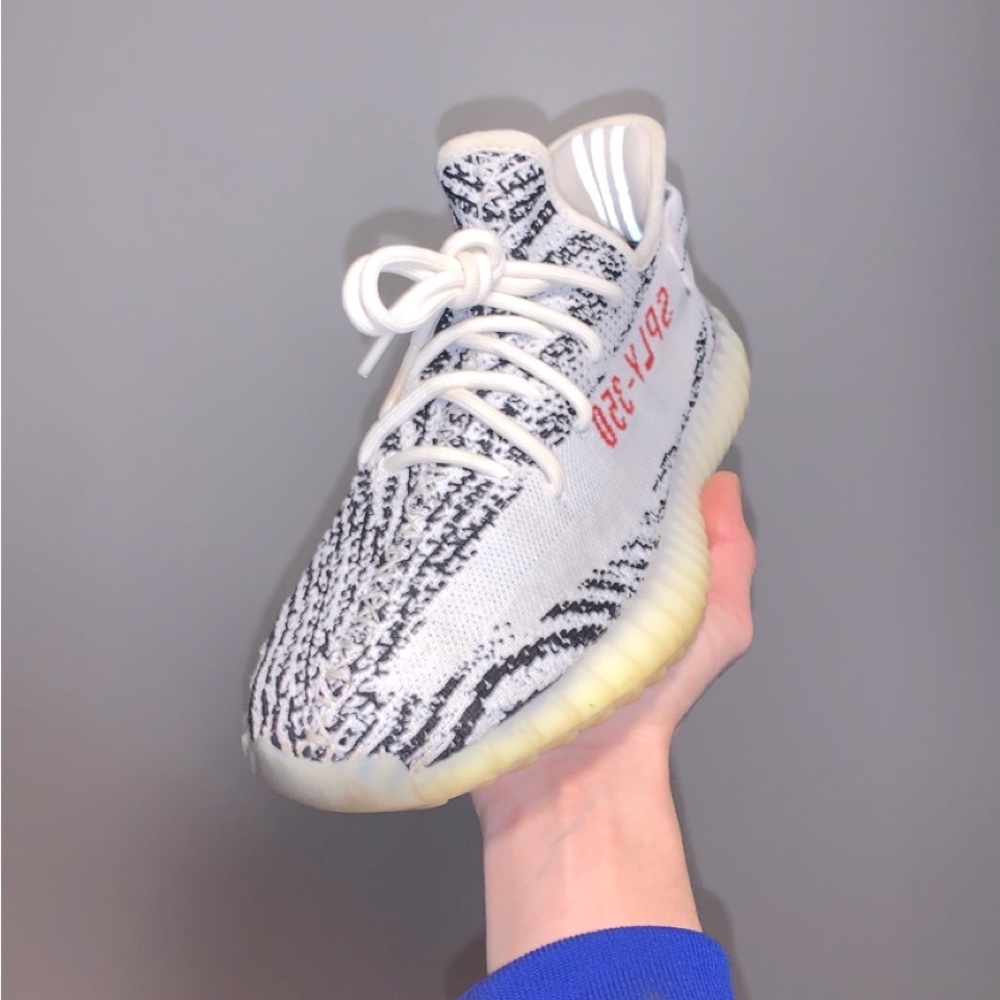 Yeezy 350 zebra